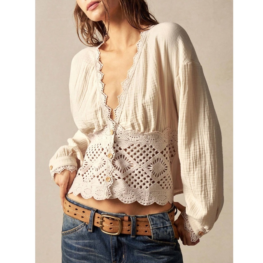 Cotton Bohemian Shirt in Beige Crochet Lace Detailed V-Neck Long Lantern Sleeve - Picture 6 of 9